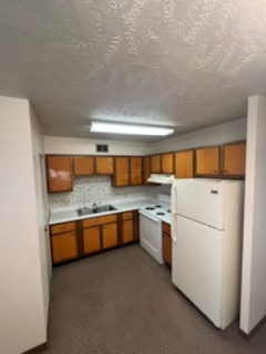 905 5th St #905-5thST - Photo 2 of 3