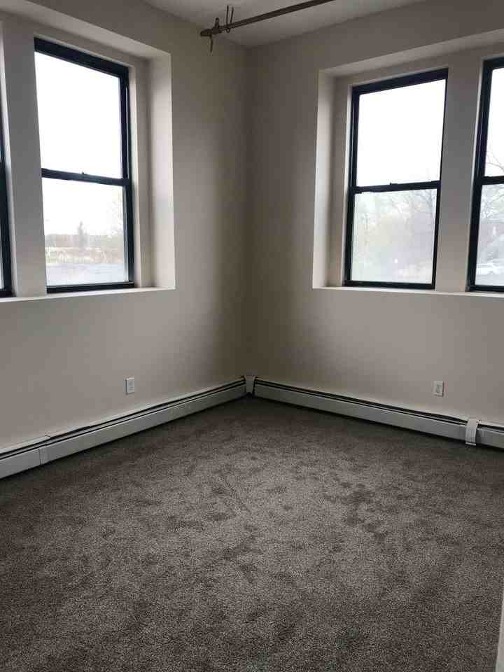 Hiawatha Heights - Photo 7 of 50