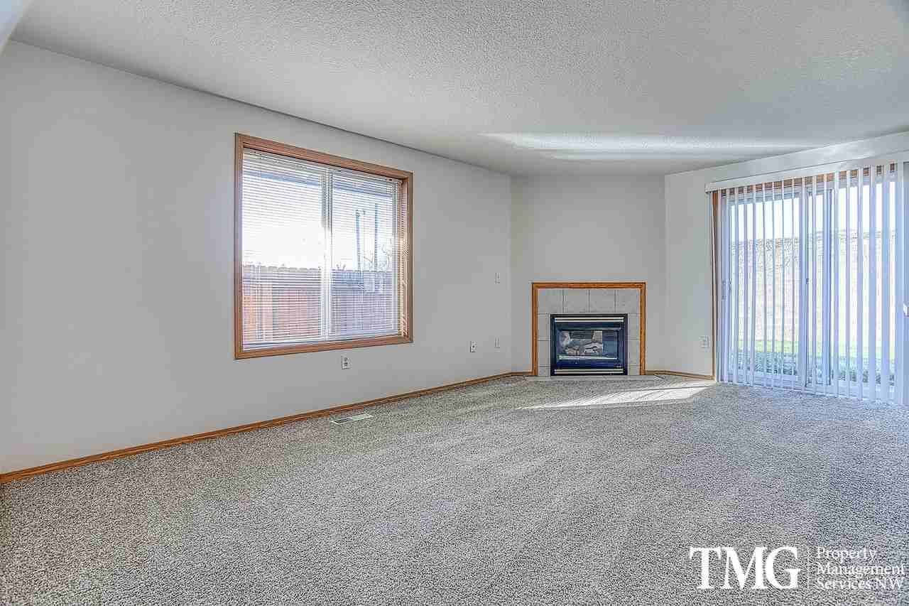 7112 Ne 163rd Ave - Photo 4 of 27