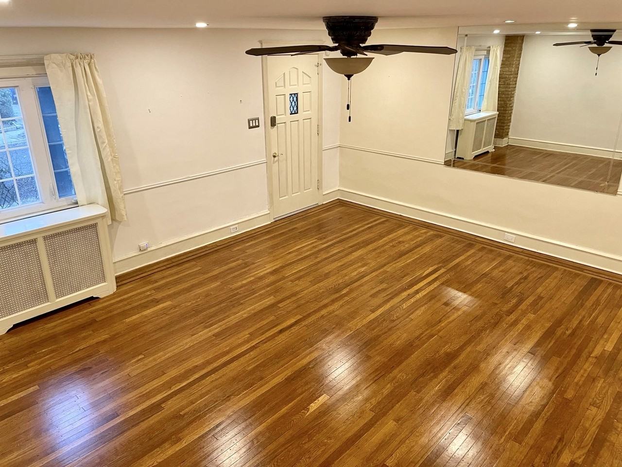 3304 Tilden St #NA - Photo 2 of 15