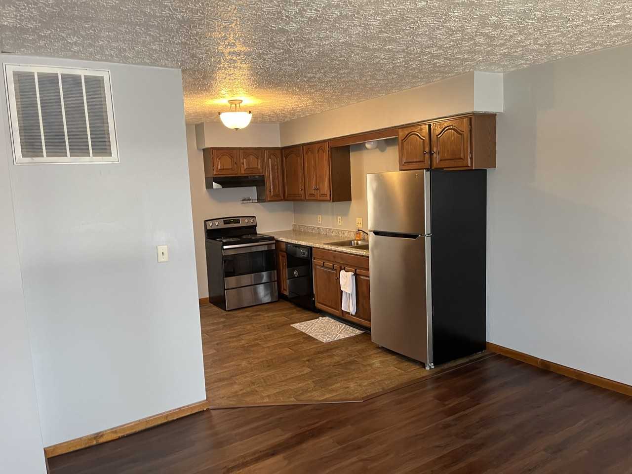 84 E Franklin Ave #84 - Photo 3 of 4