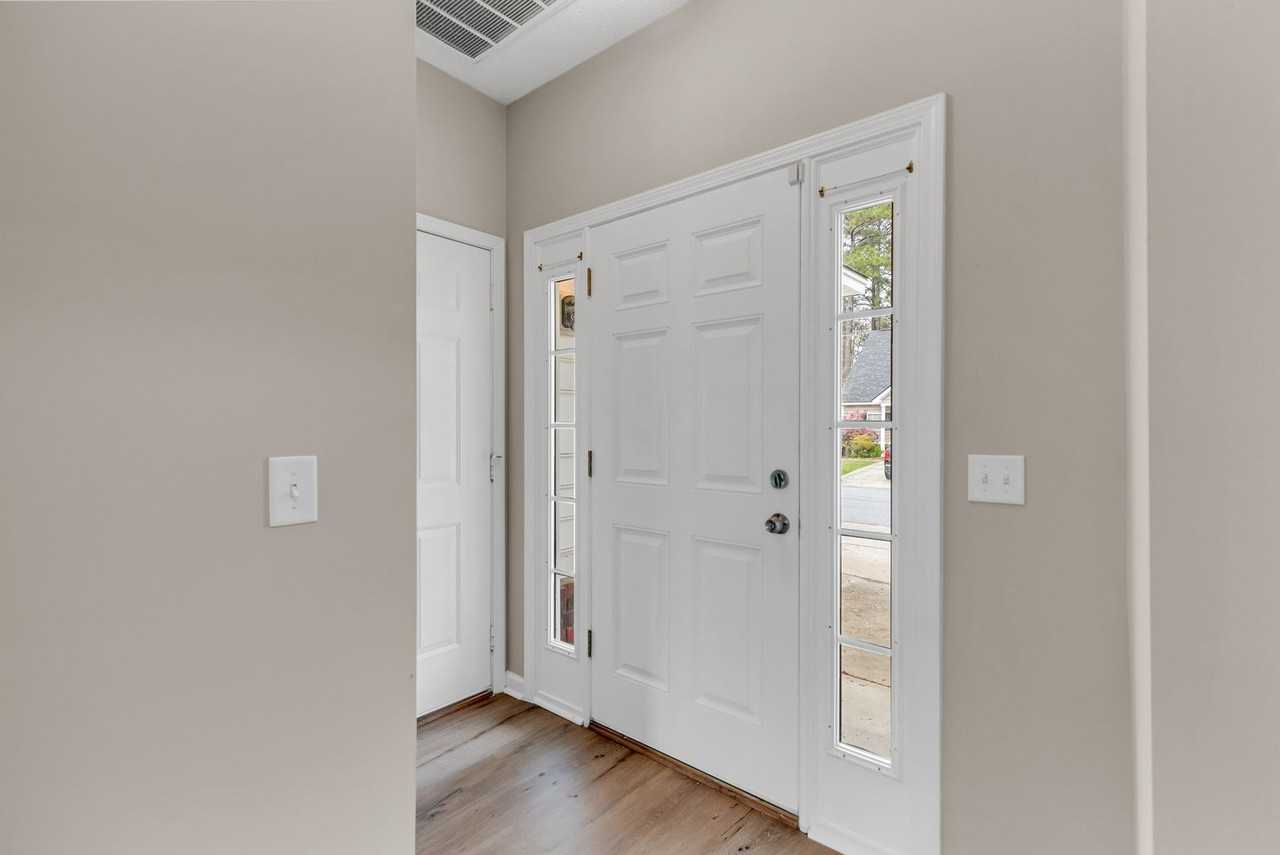 119 Cypress Pointe Dr - Photo 5 of 31