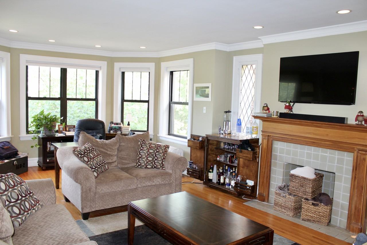 732 Mulford Street - Photo 4 of 11