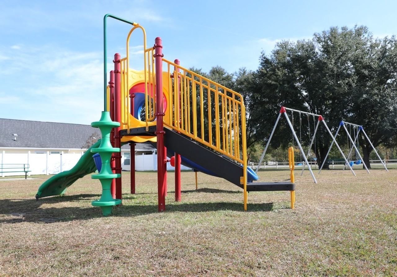 Carlisle Village Townhomes - Photo 6 of 8