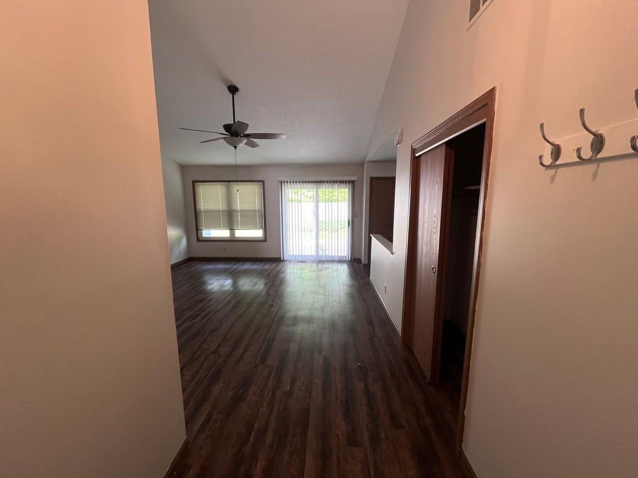 3124 Portsmouth Dr W - Photo 2 of 14