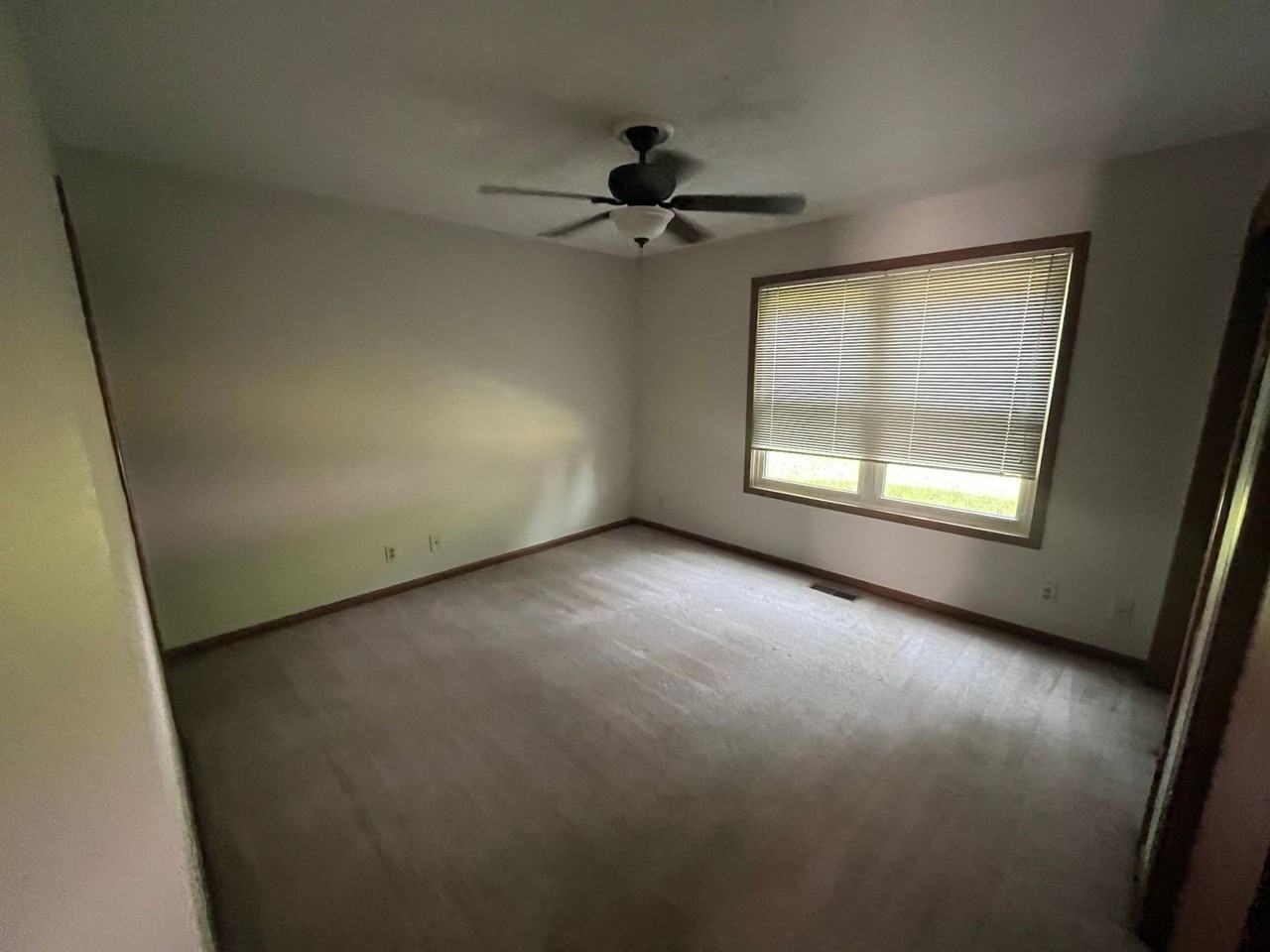 3124 Portsmouth Dr W - Photo 6 of 14