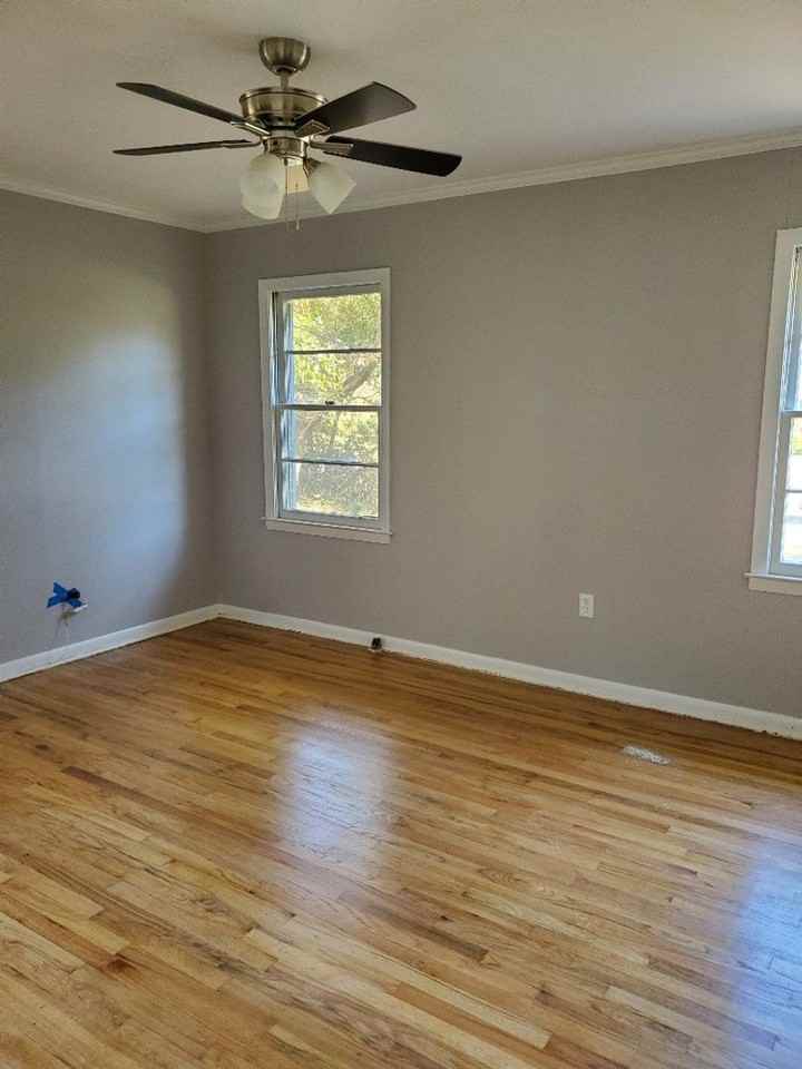 1120 Edgewood Dr - Photo 5 of 12
