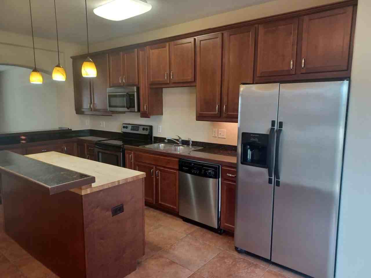 825 Skelton Way - Photo 2 of 16