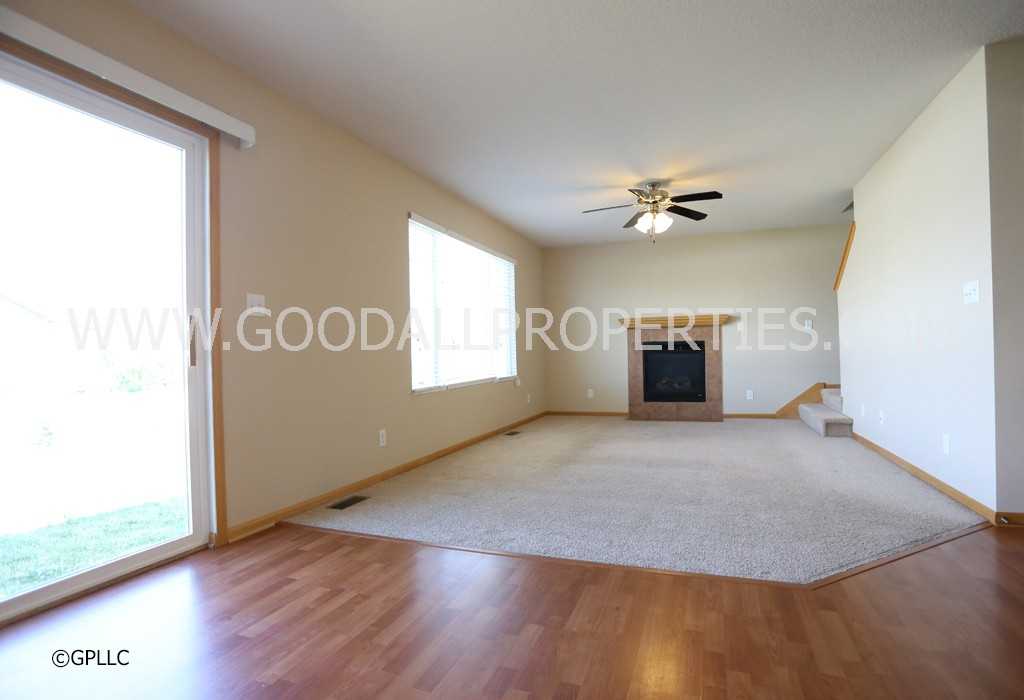 4015 154th St - Photo 4 of 15