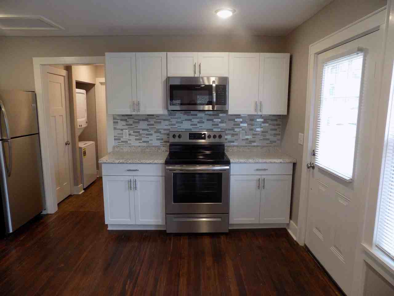 1115 E 20th St - Photo 2 of 11