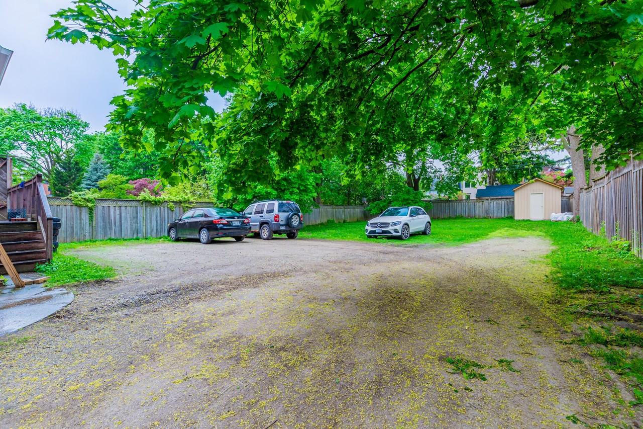 148150 Keewatin Apartments 148 Keewatin Avenue 2, Toronto, ON M4P