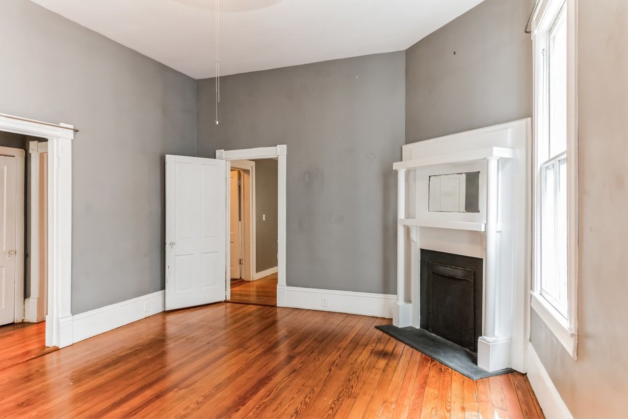 2114 Lincoln Street #1 - Photo 4 of 18