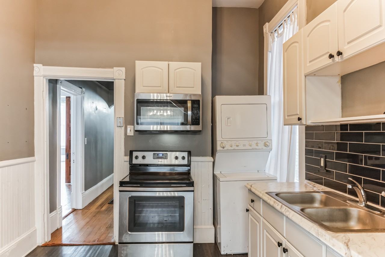 2114 Lincoln Street #1 - Photo 5 of 18