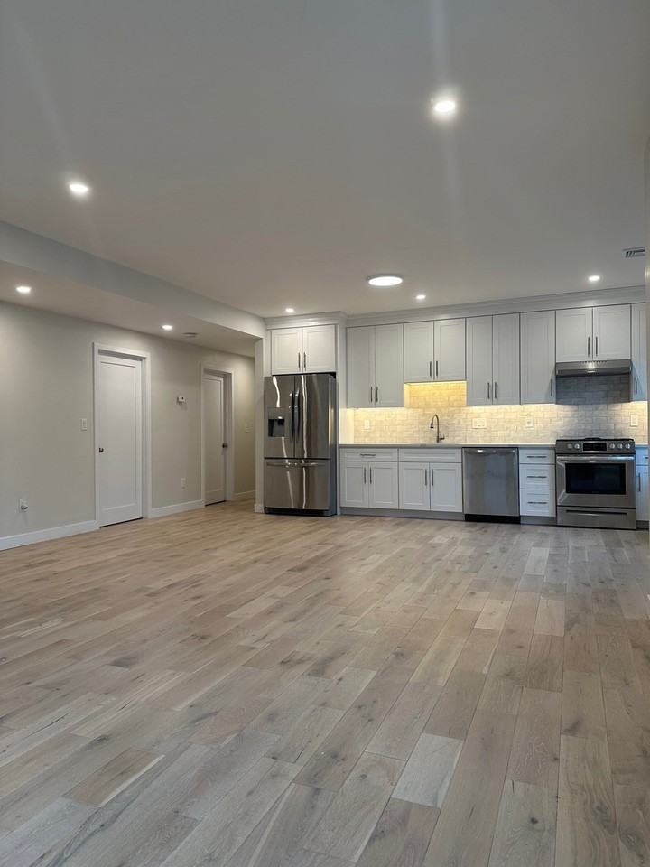 67 Faywood Ave Unit 1 - Photo 2 of 11
