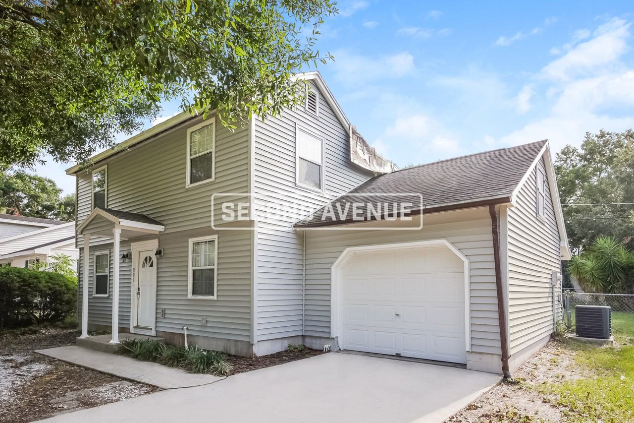 223 Carla Ann Ct - Photo 2 of 19