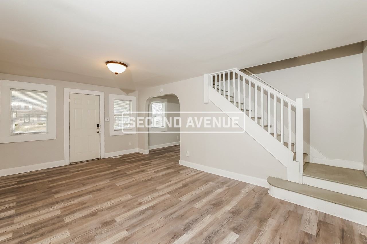 3659 N Euclid Ave - Photo 3 of 17