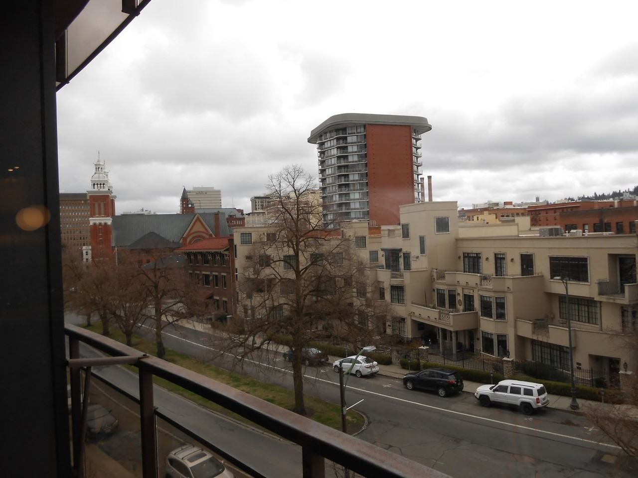 Riverfalls Tower Apartments - Photo 5 of 38