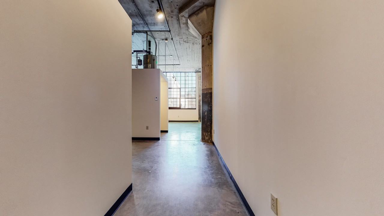 Reynolds Lofts - Photo 4 of 50