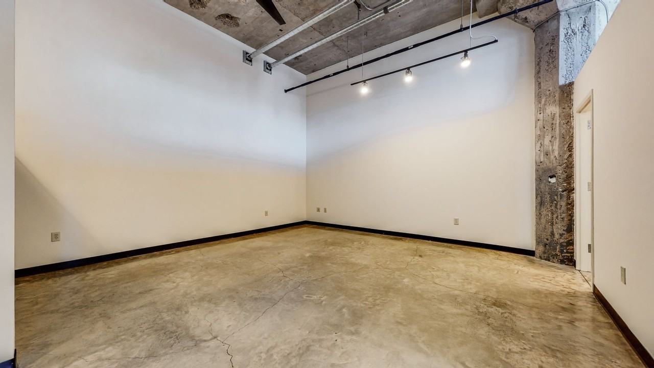 Reynolds Lofts - Photo 7 of 50