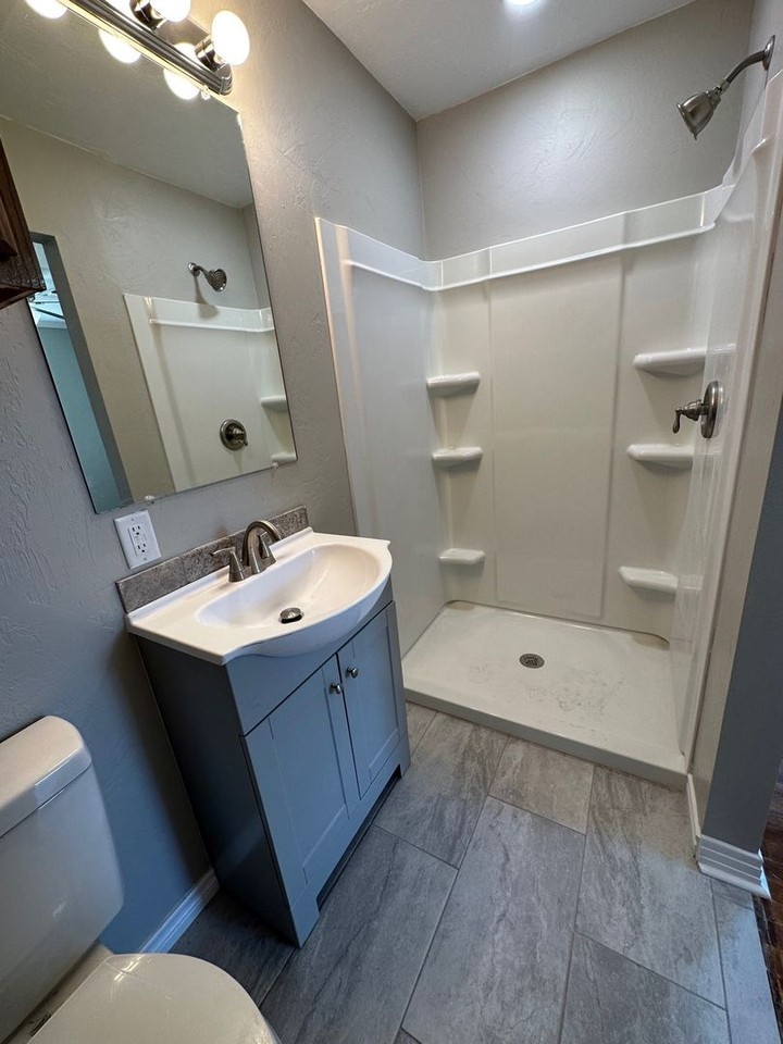 2010 S Milam St - Photo 7 of 20