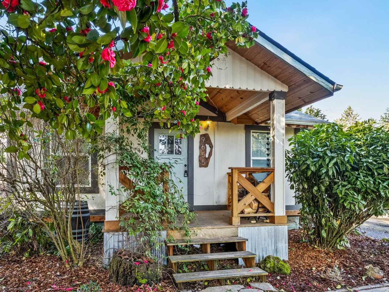 9655 Se 40th Ave - Photo 3 of 33