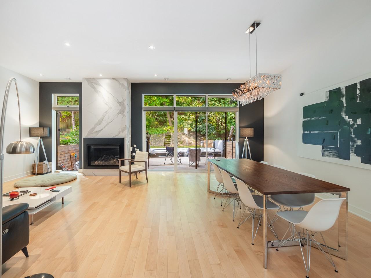 88 South Kingsway, Toronto, ON M6S 3T3 4 Bedroom House for 13,000