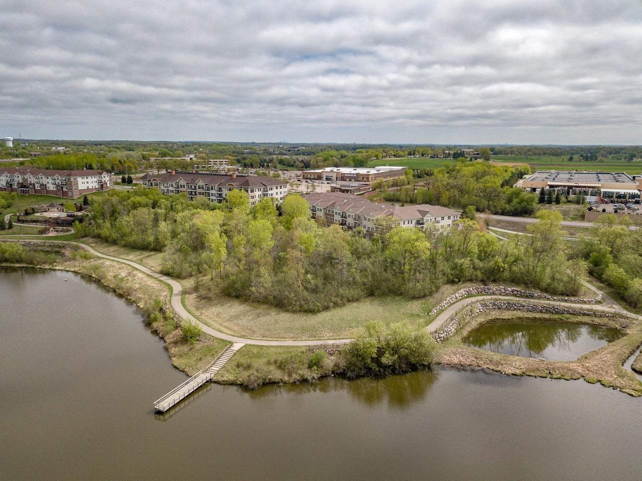 Highland Shores Apartments - Photo 6 of 37