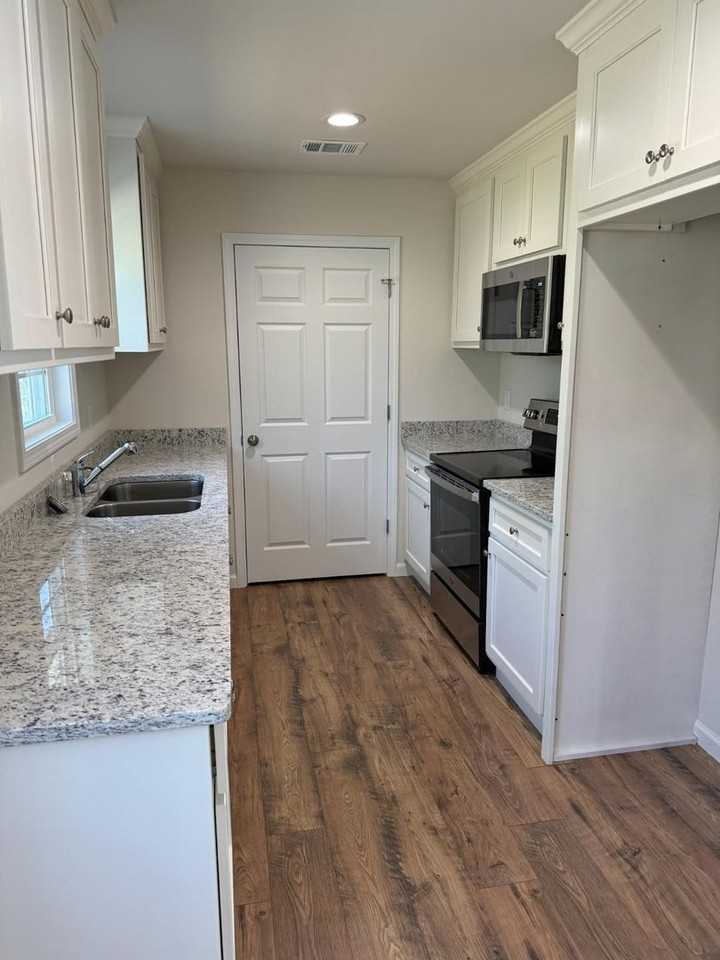 295 Pony Lake Rd - Photo 3 of 8