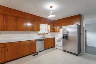 7005 Genoa Dr - Photo 1 of 1