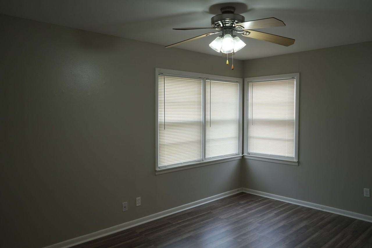 4815 41st St - Photo 5 of 8