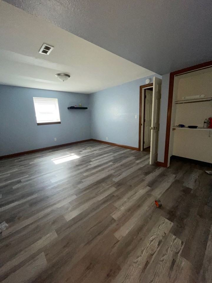 4604 W 37th St - Photo 2 of 7