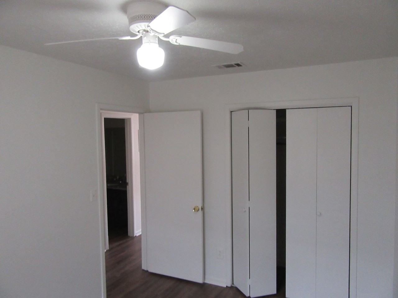 2814 N Panama Ave #7 - Photo 7 of 9