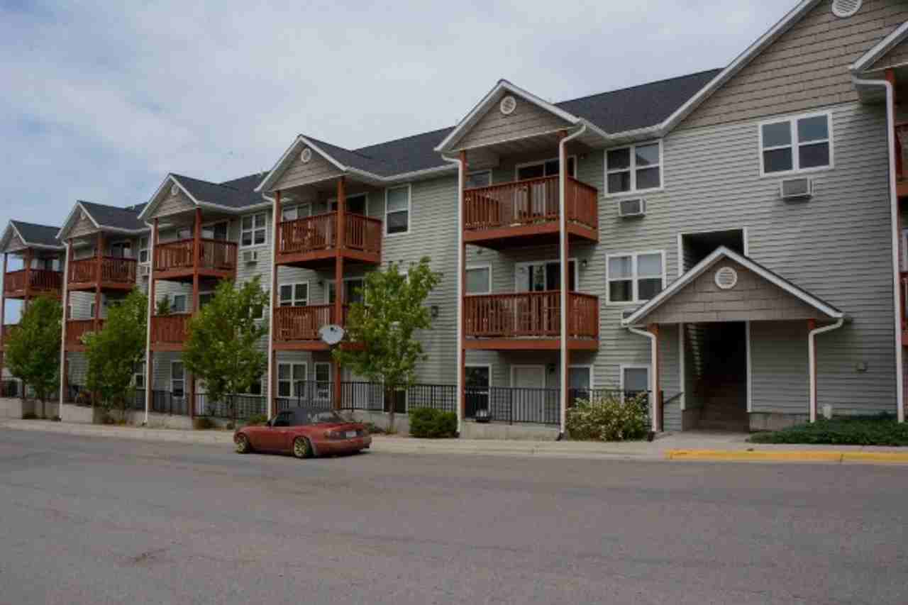 Maplewood Apts. - Photo 3 of 11