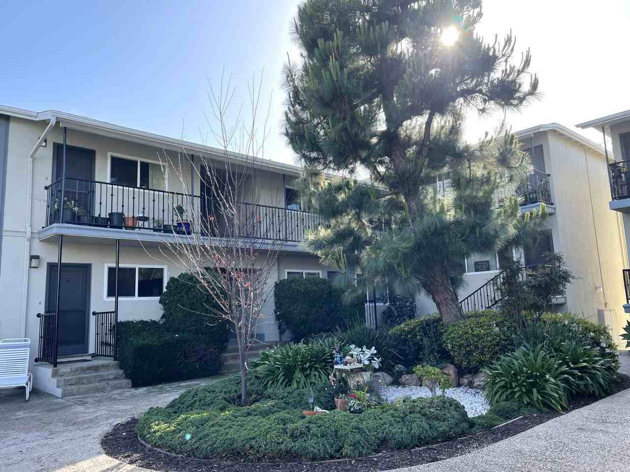 Janine Apartments 329 Calle Miramar, Torrance, CA 90277 Apartment