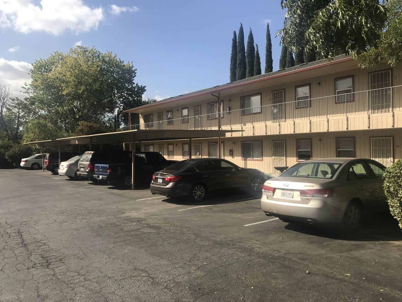 2601 Delano Ave - Photo 4 of 5