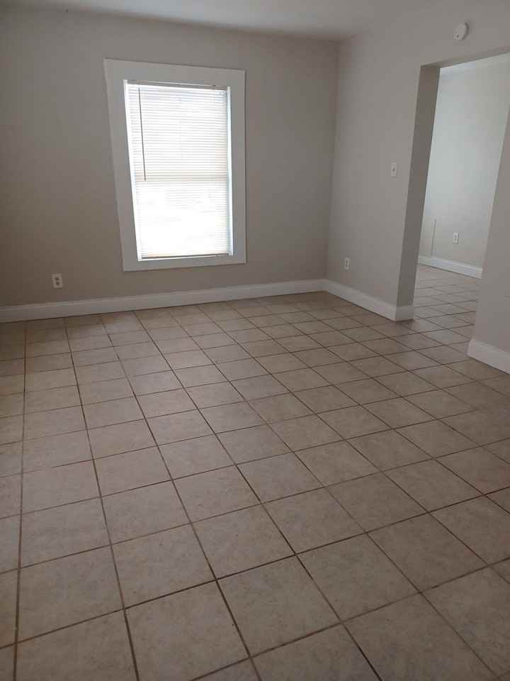 Sarake-1217 S 3rd - Photo 2 of 6