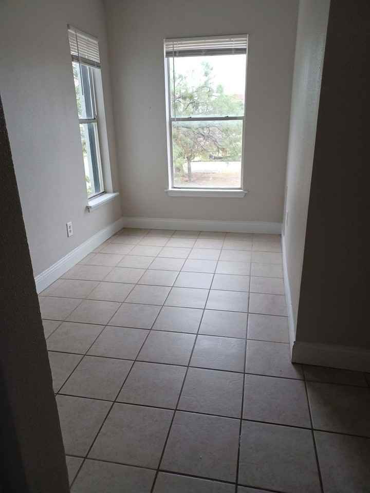 Sarake-1217 S 3rd - Photo 3 of 6