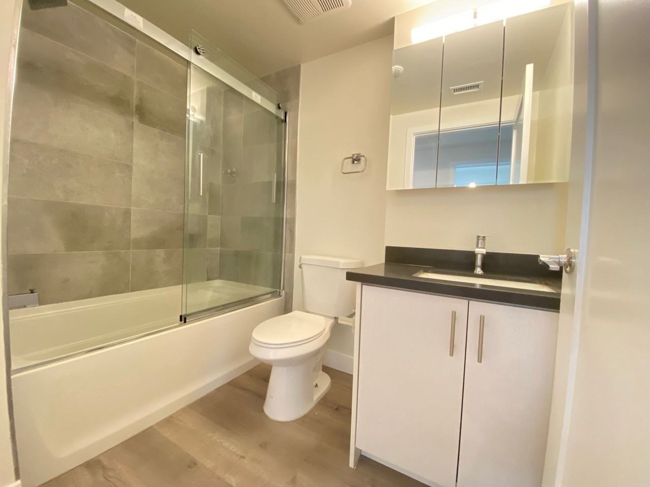 Calvert Apartments - Photo 6 of 31