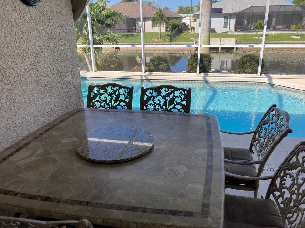 818 Sw 8th Pl - Photo 2 of 22