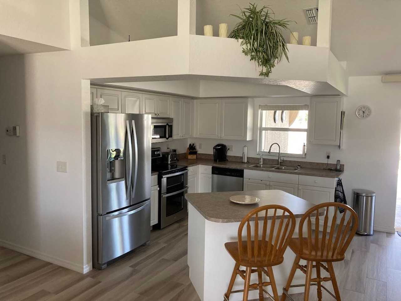 818 Sw 8th Pl - Photo 5 of 22