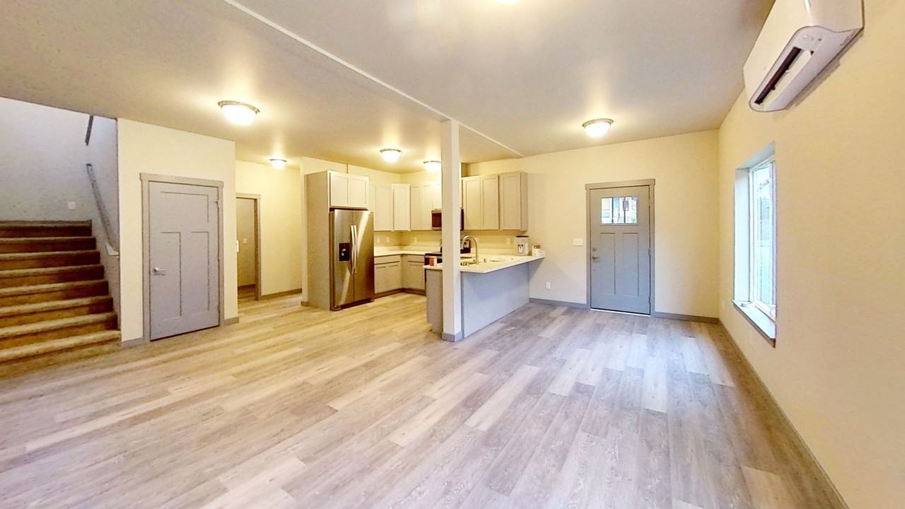 511 York St - Photo 3 of 15