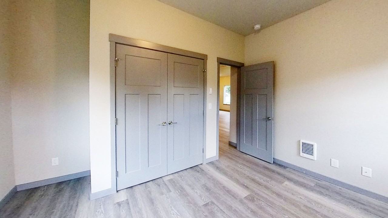 511 York St - Photo 7 of 16