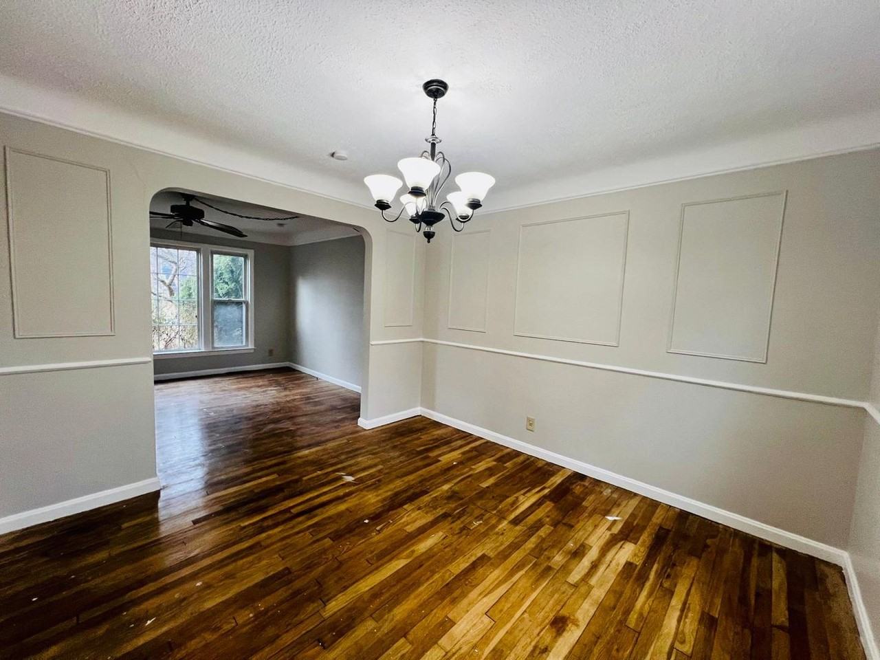 4046 Bluestone Rd - Photo 3 of 17