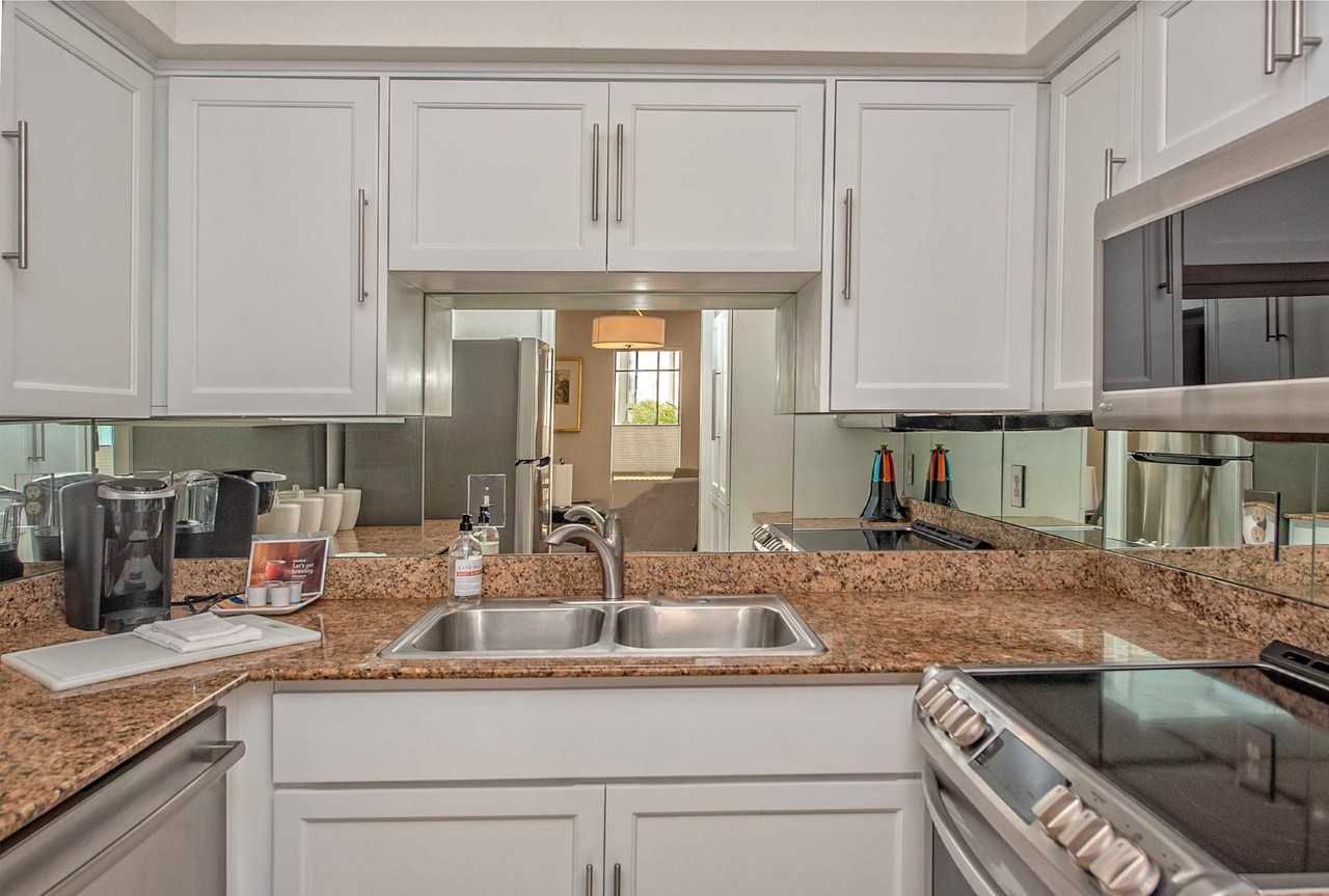 5225 N 24th St #105 - Photo 6 of 13