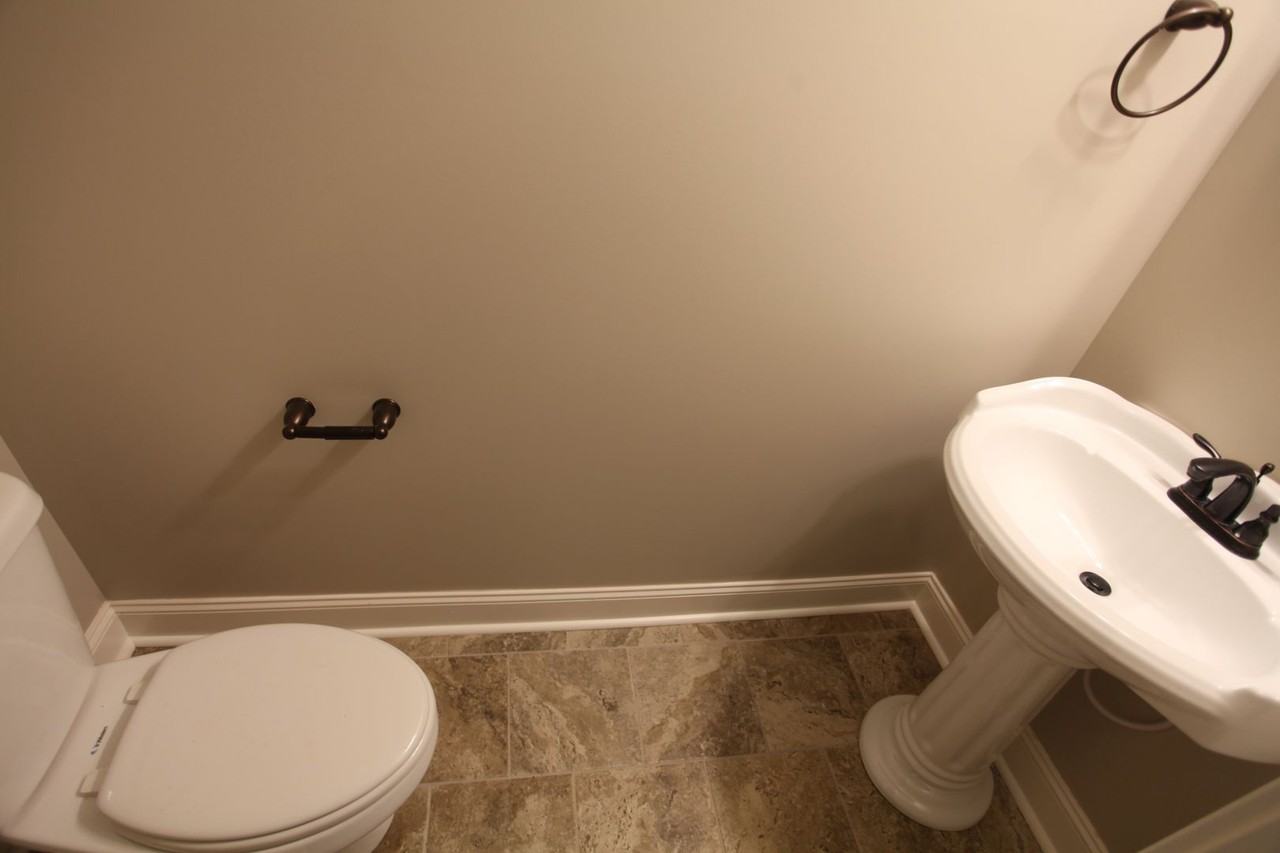1090 Runningvine Ln - Photo 5 of 12