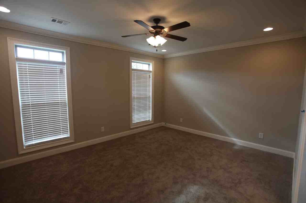 1090 Runningvine Ln - Photo 4 of 12