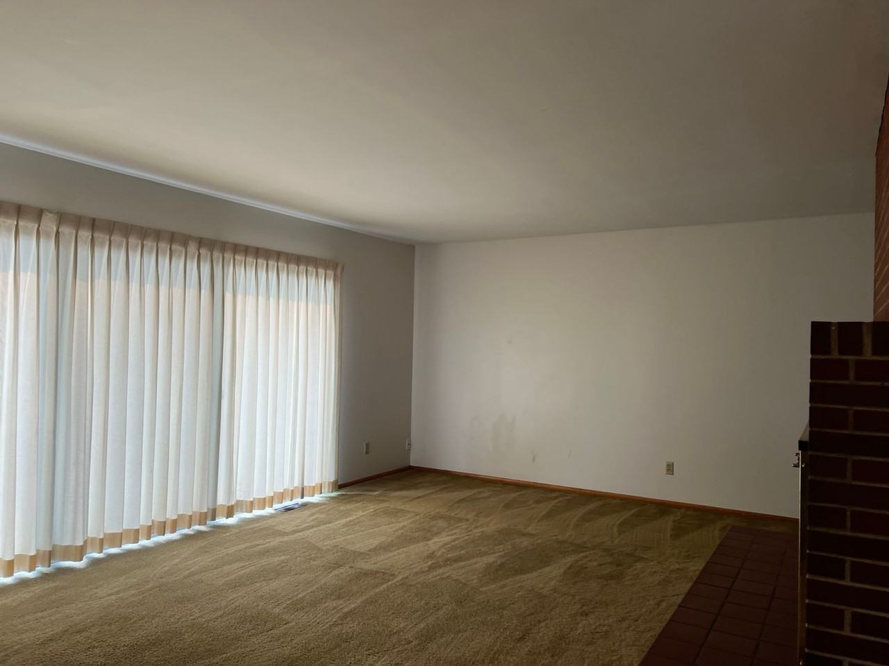 2355 Polk St - Photo 4 of 21