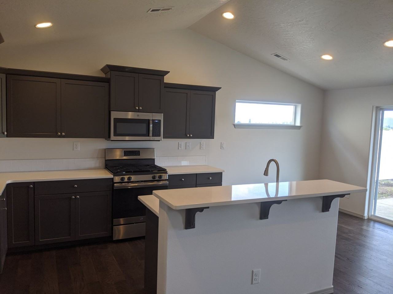 617 W Brundage Way - Photo 5 of 16