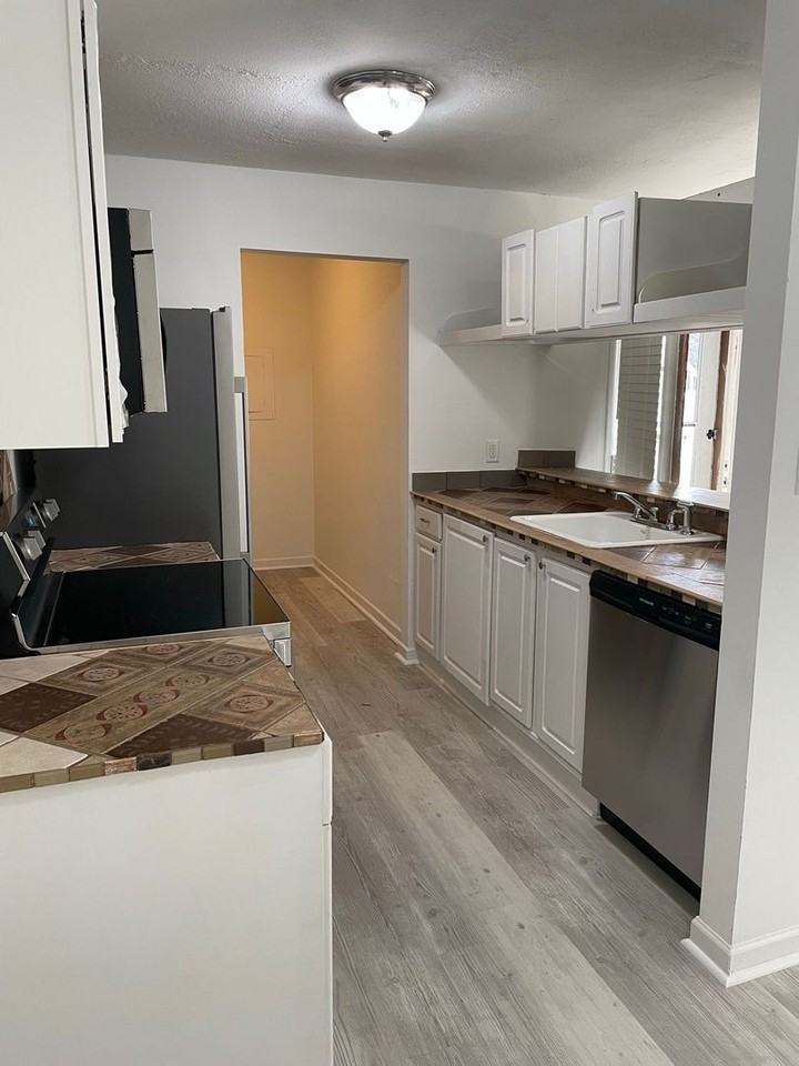 5716 Summit Arch - Photo 2 of 17