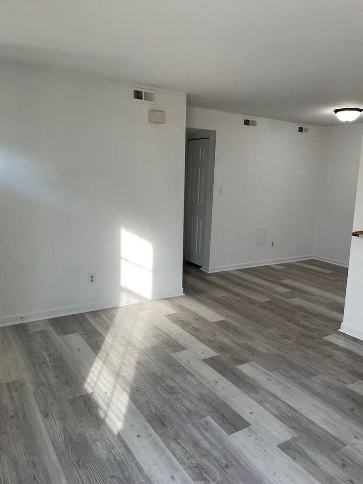 5716 Summit Arch - Photo 6 of 17